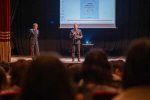 Al Teatro Alfieri un incontro sulla violenza di genere con studenti e carabinieri