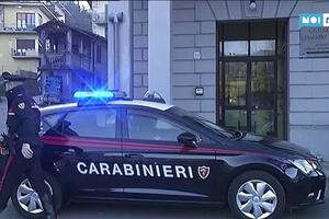 Tentano di scippare un disabile, ma vengono individuati e denunciati dai carabinieri