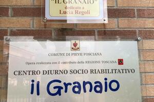 A Pieve Fosciana l&#039;inaugurazione di un nuovo pulmino dotato di pedana elettrica per il trasporto di carrozzine per persone disabili