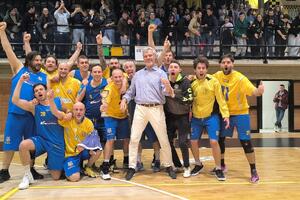 Il Cefa Basket amatori vince il campionato e torna in A1