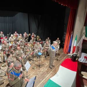 concerto banda corpo militare delal croce rossa a barga-8